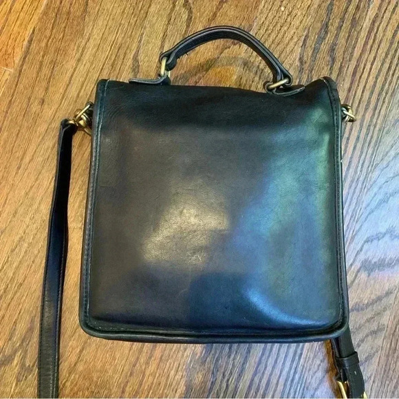 Vintage Coach Station Bag Purse - Picture 3 of 8